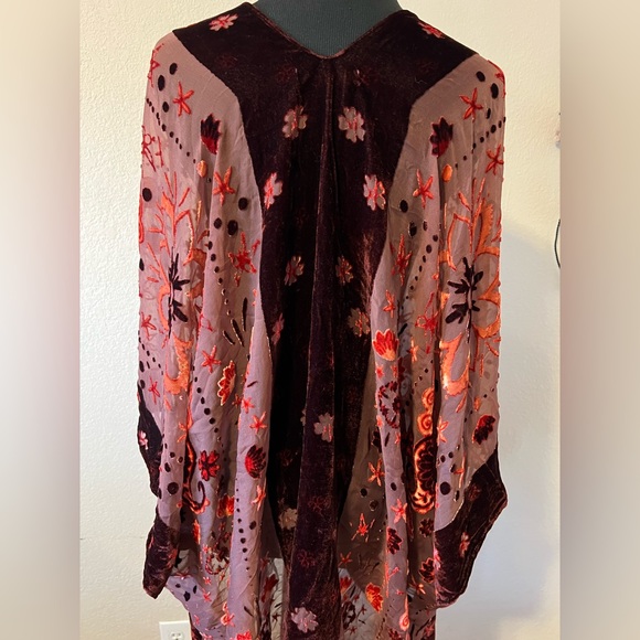 Urban Outfitters Floral Sheer Scarf in Red and Purple - Picture 6 of 6